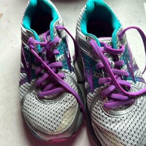 Brooks 6.5 extra wide GTS